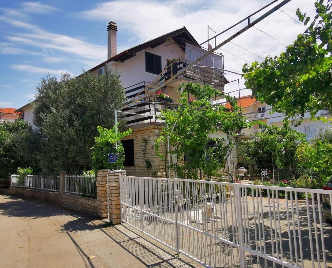 Apartments Marijana Водице Екстериор снимка