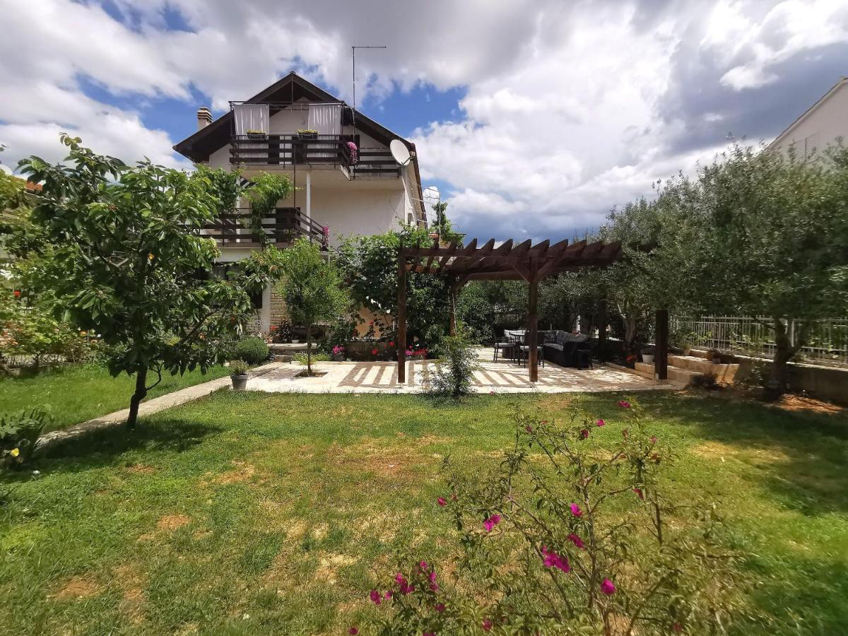 Apartments Marijana Водице Екстериор снимка