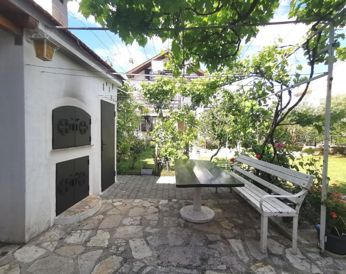 Apartments Marijana Водице Екстериор снимка